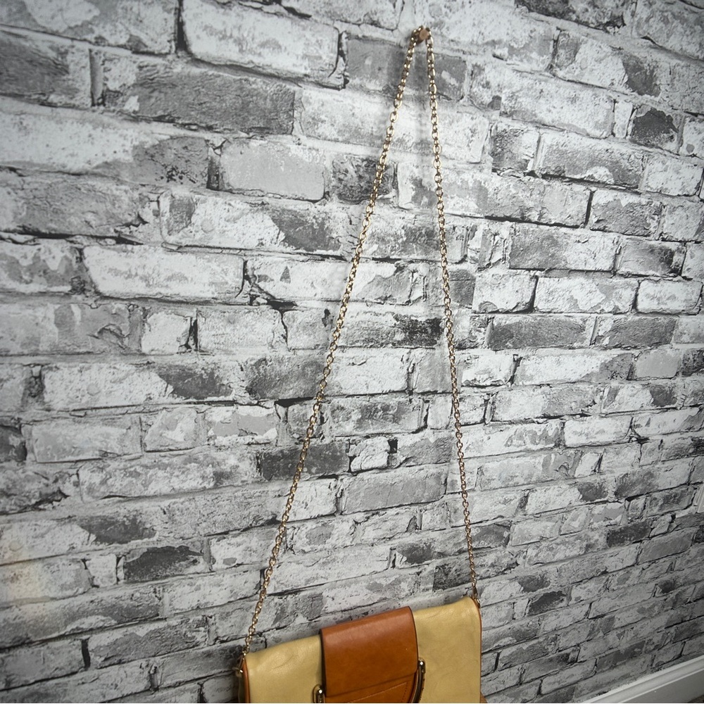 EUC Elegant Tan and Brown Women's Handbag with Gold Shoulder Chain Attachment - Picture 8 of 16